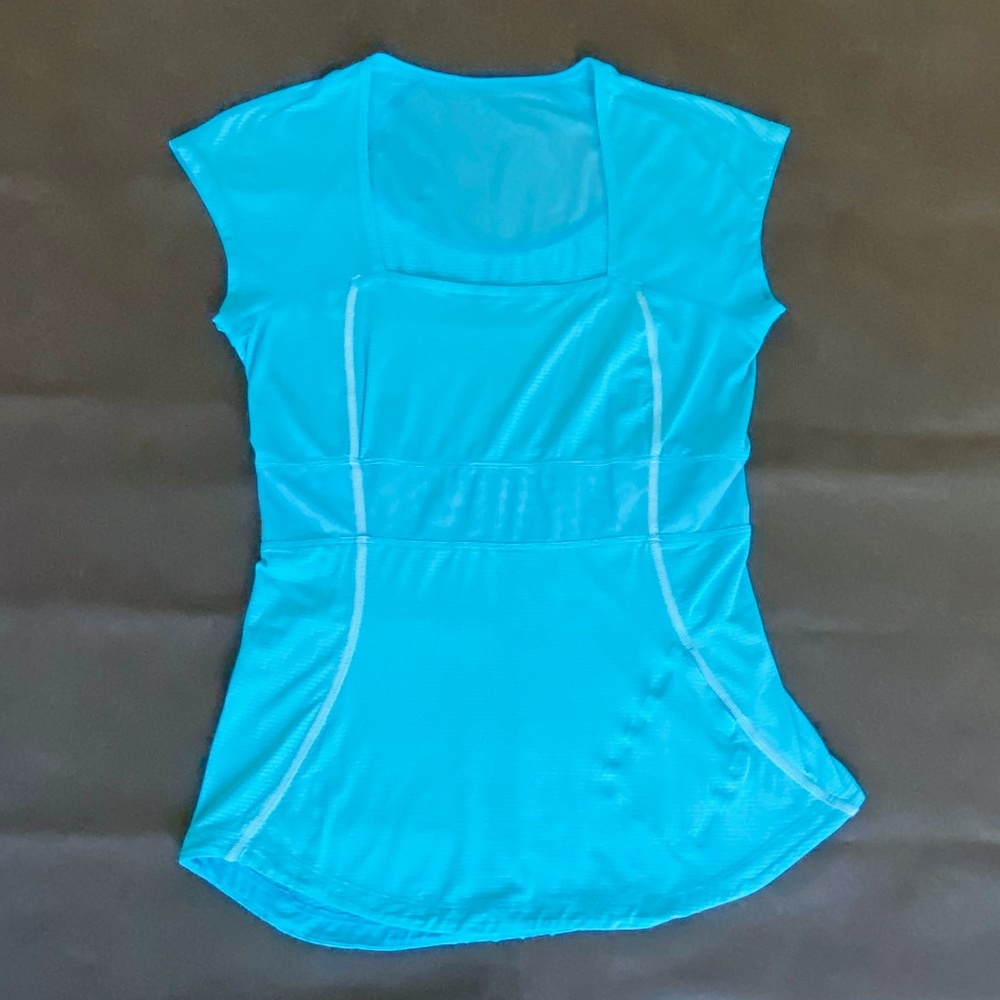 lululemon Women's Track Tech Top Size 6
